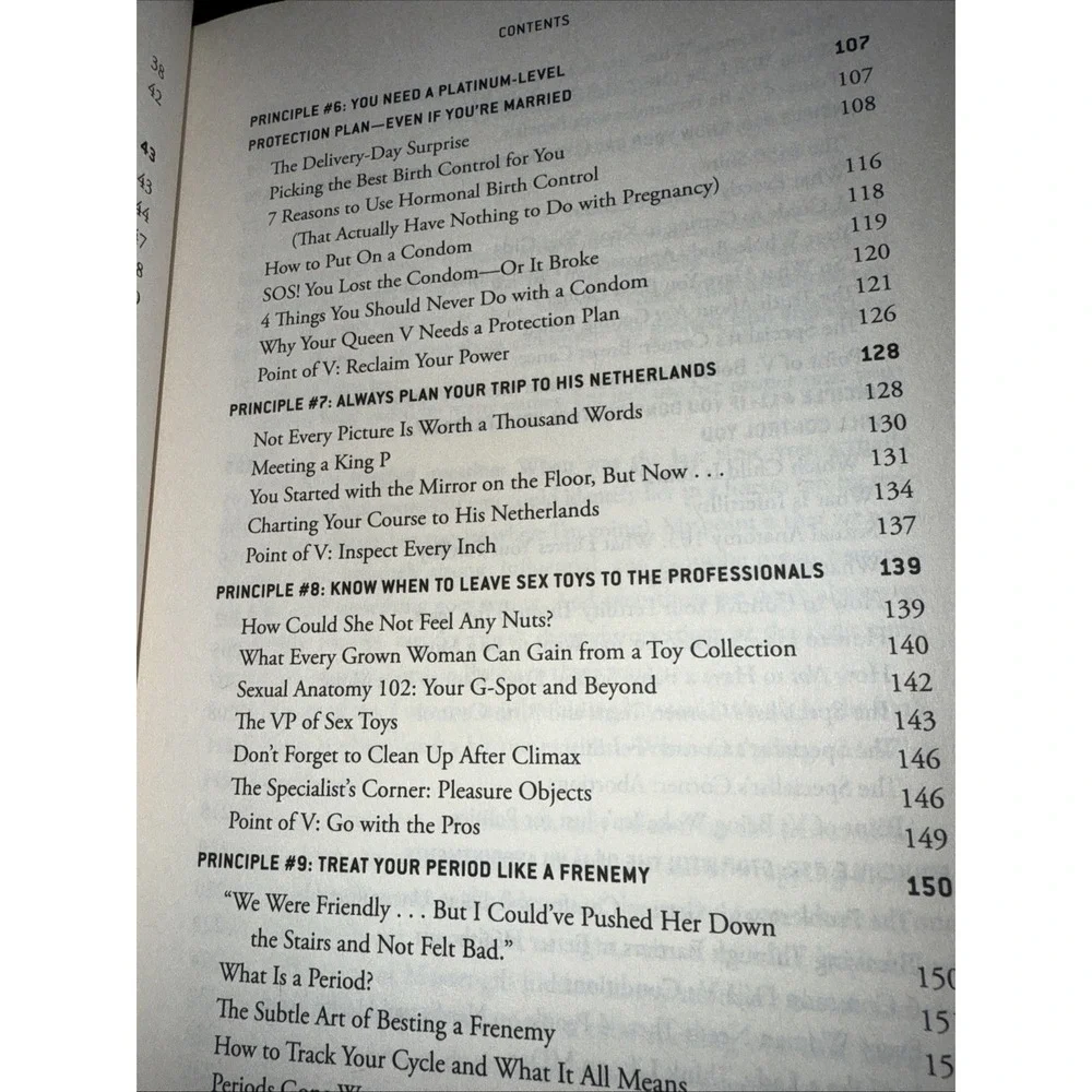 The Queen V ‎ By Dr Jackie Walters  Hardback  5030